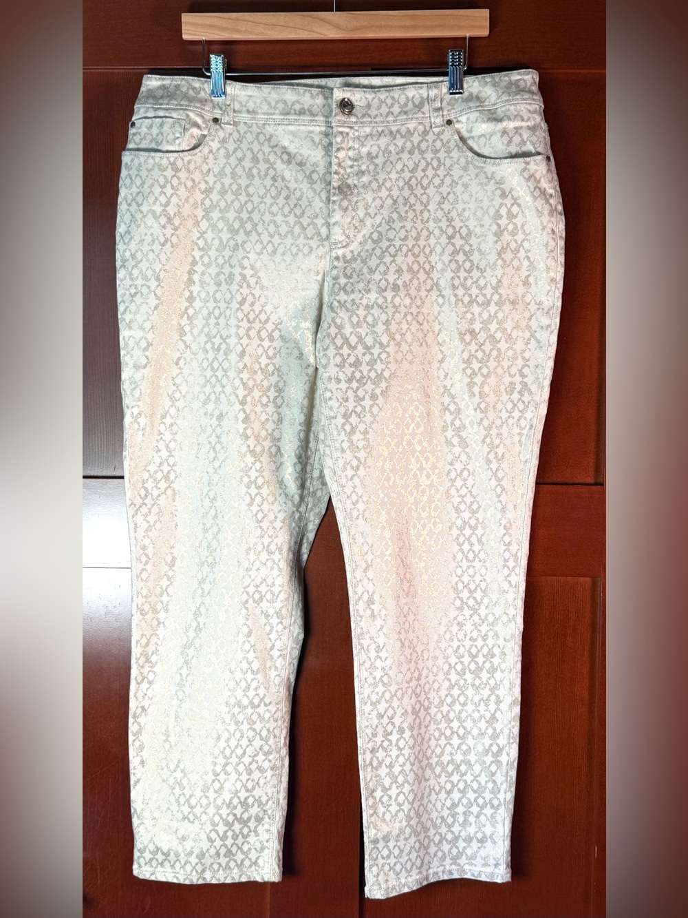 Chico’s Platinum 2.5 Metallic Snakeskin Print Ankle Jeans Pants